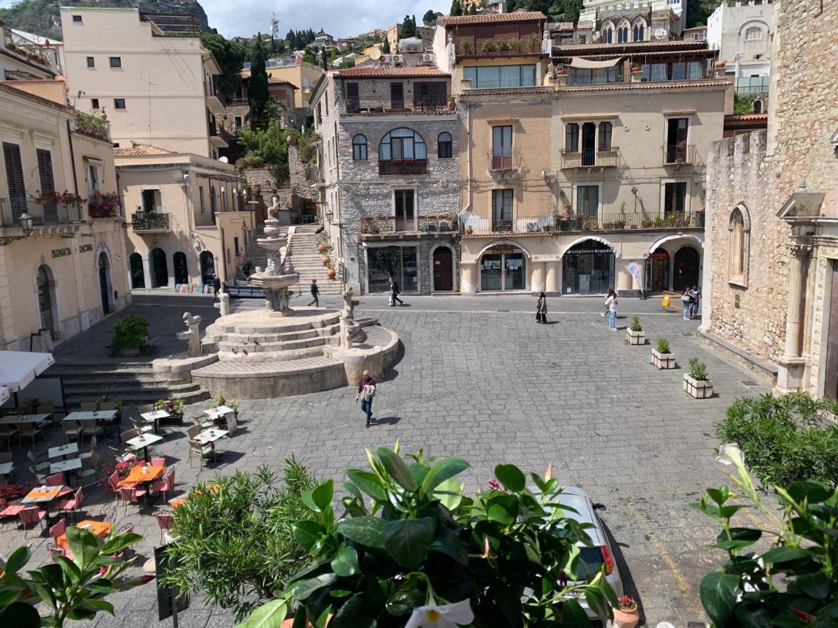 Duomo Square Apartment تاورمينا المظهر الخارجي الصورة