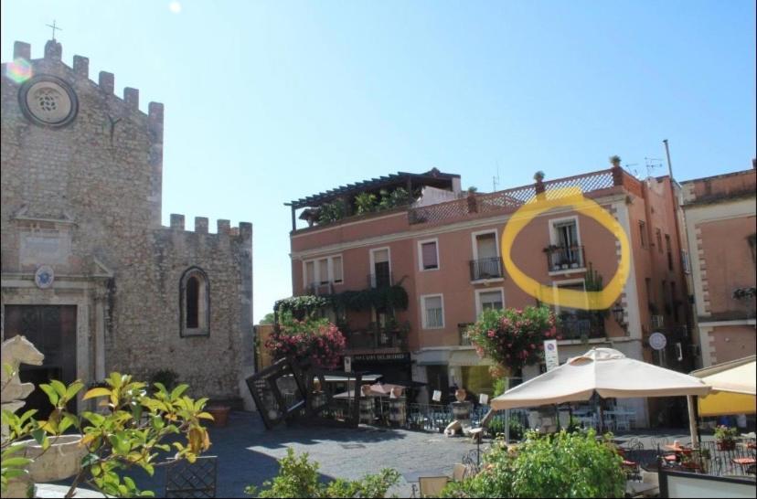 Duomo Square Apartment تاورمينا المظهر الخارجي الصورة